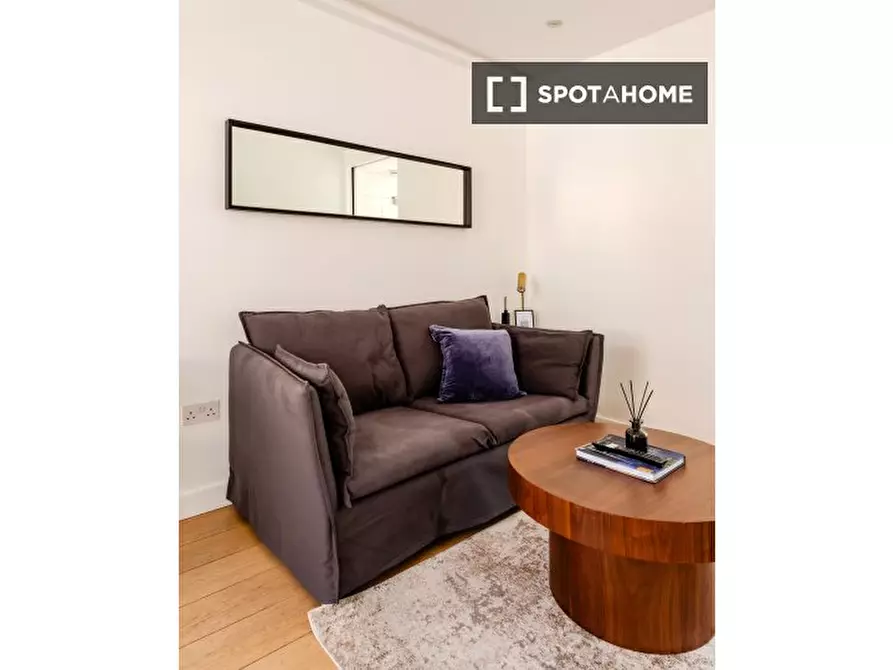 Immagine 7 di Appartamento in affitto  in Old Compton St a 