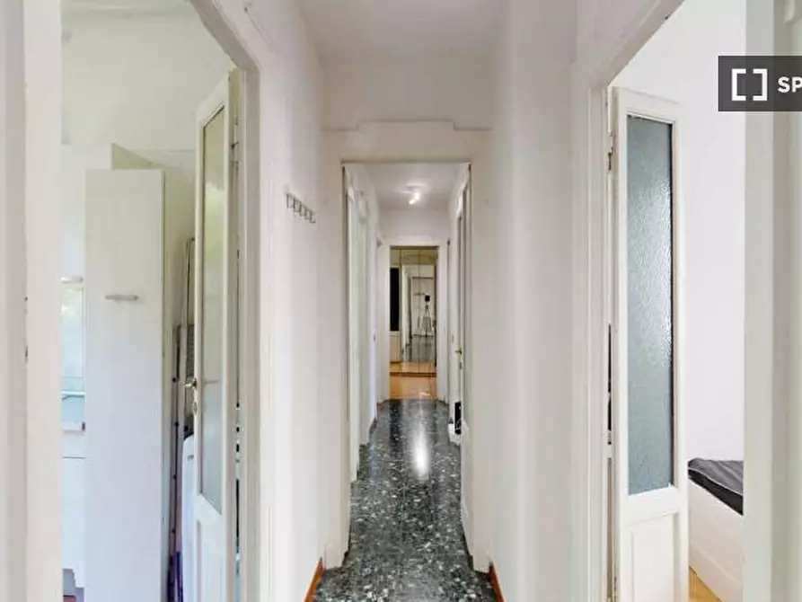Immagine 11 di Camera condivisa in affitto  in Via Luosi a Milano