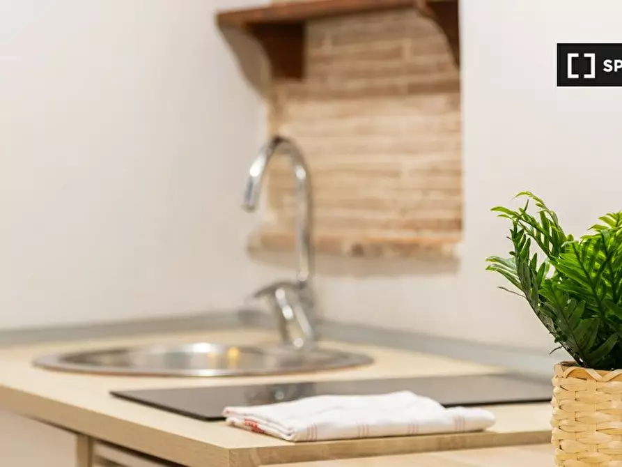 Immagine 13 di Appartamento in affitto  in Vicolo della Cancelleria a Roma