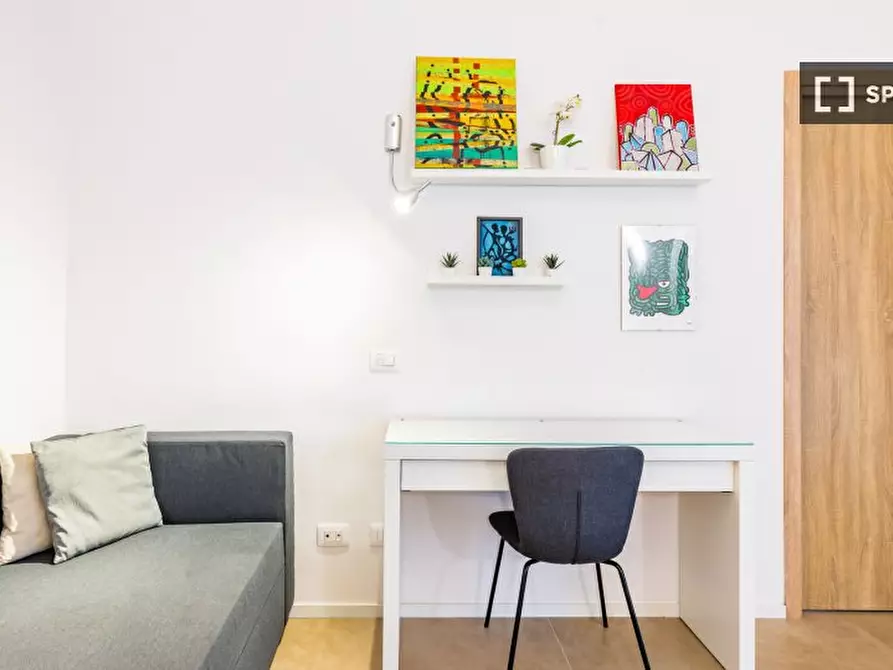 Immagine 9 di Appartamento in affitto  in Via Antonio Villari a Napoli