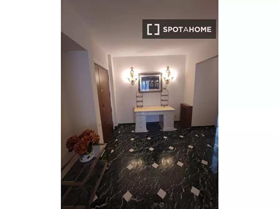 Immagine 12 di Camera condivisa in affitto  in Via della Camilluccia a Roma