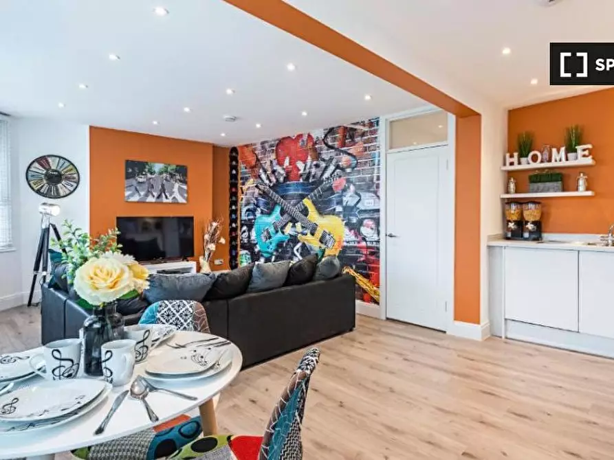 Immagine 6 di Appartamento in affitto  in Kilburn High Rd a Camden Town