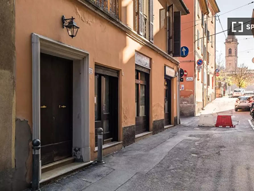 Immagine 14 di Appartamento in affitto  in Via Paglietta a Bologna