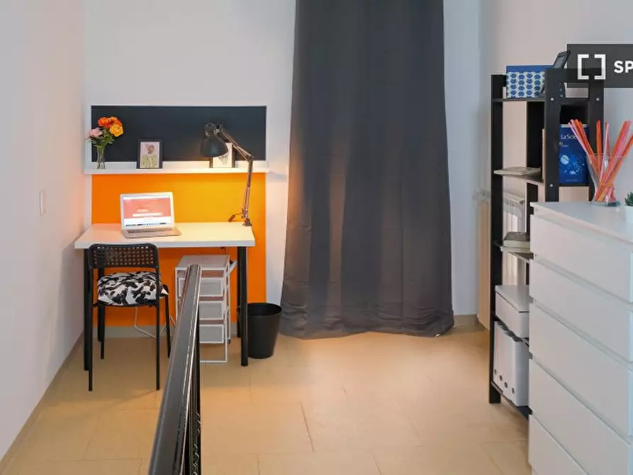 Immagine 5 di Camera condivisa in affitto  in Via Francesco Saverio Correra int. 15 a Napoli