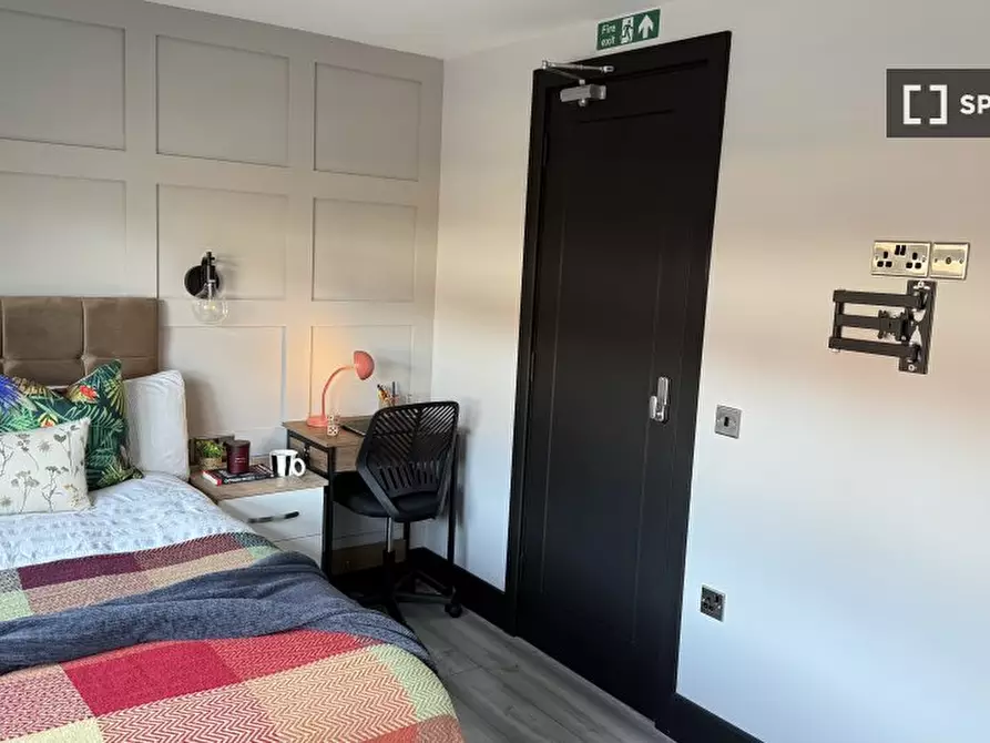 Immagine 5 di Camera condivisa in affitto  in Balmoral Dr a Borehamwood