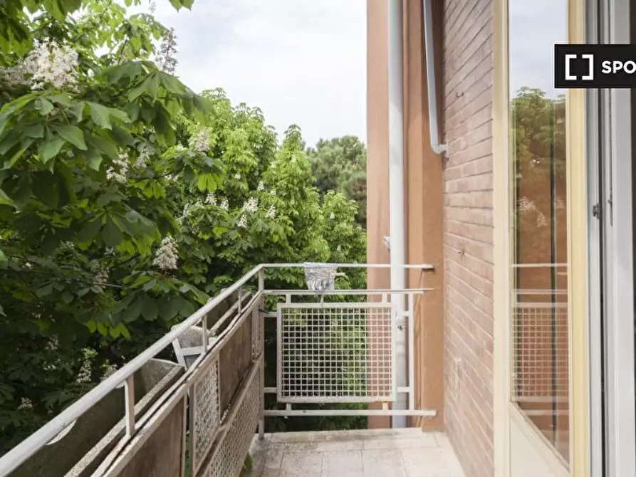 Immagine 6 di Camera condivisa in affitto  in Via Augusto Romagnoli, 40137 Bologna BO, Italy a Bologna