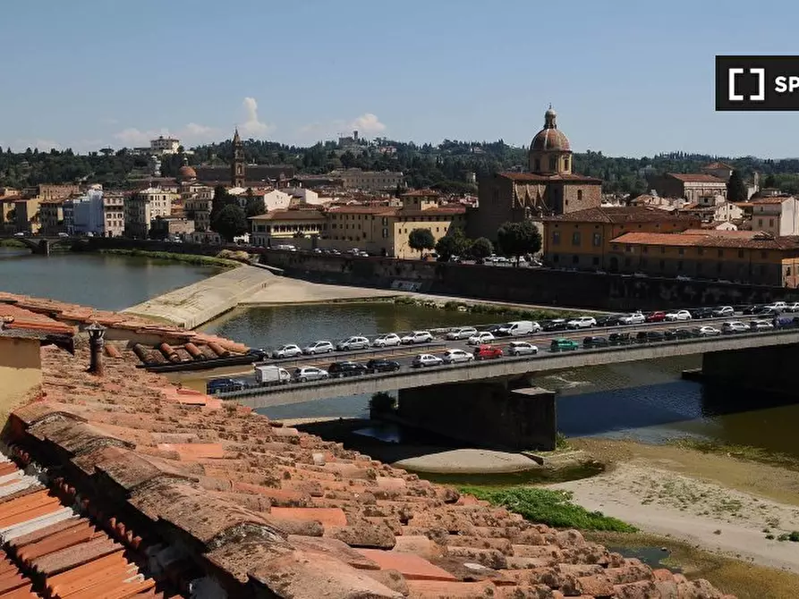 Immagine 2 di Appartamento in affitto  in Lungarno Amerigo Vespucci a Firenze