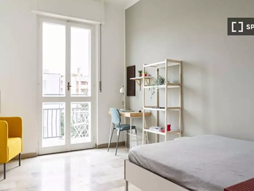 Immagine 3 di Camera condivisa in affitto  in Via Arcivescovo Romilli a Milano