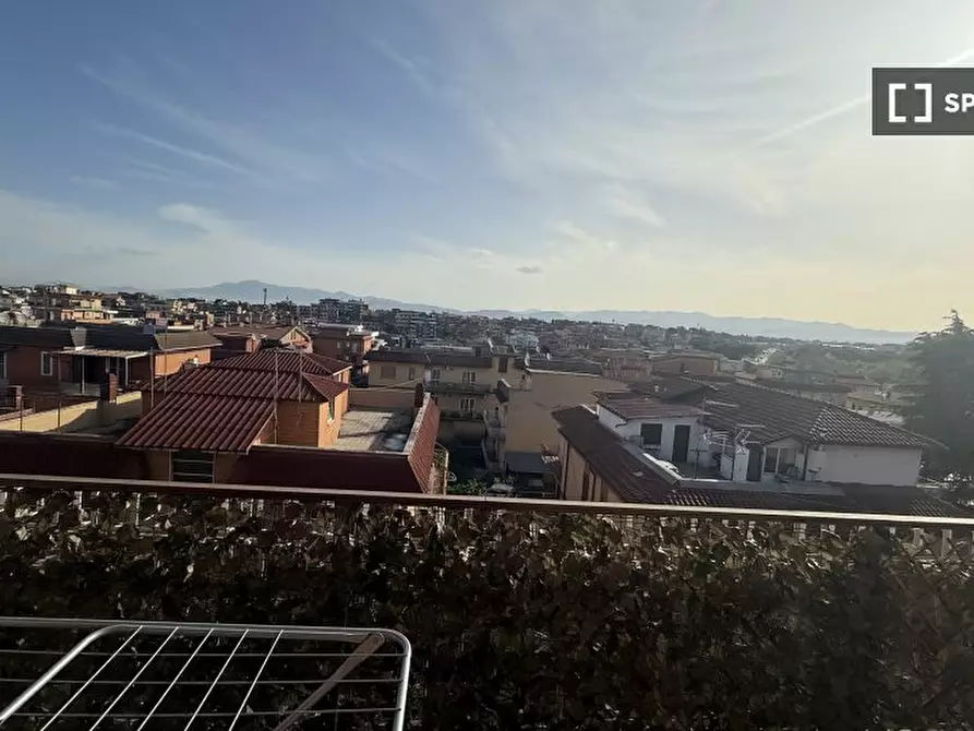 Immagine 6 di Camera condivisa in affitto  in Via Angelo Marabini a Roma