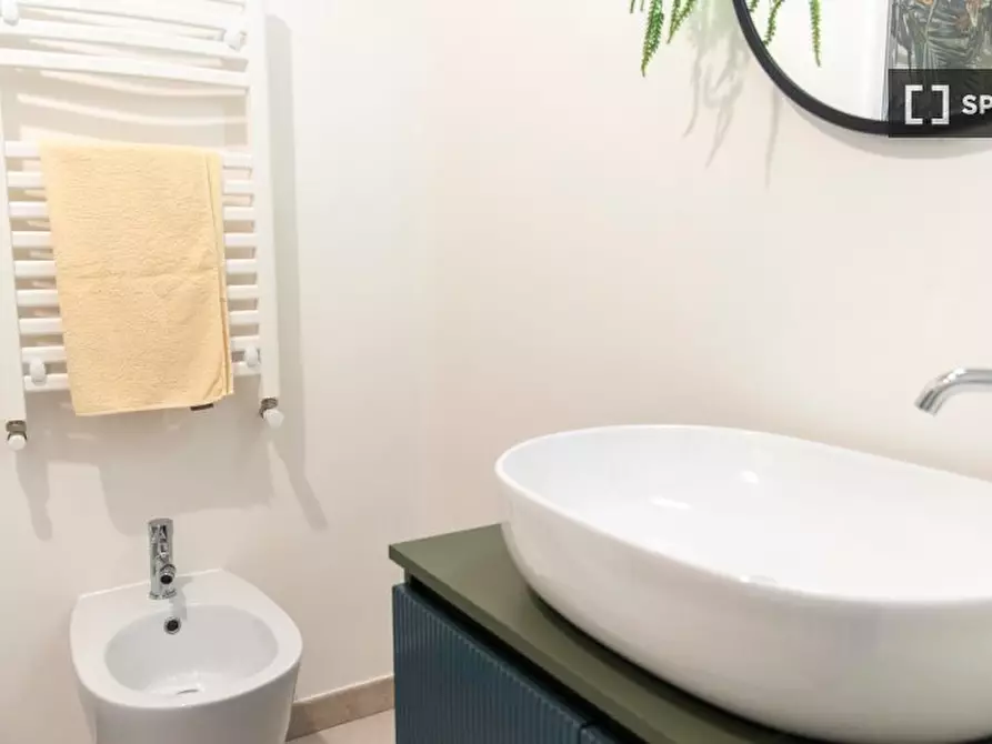 Immagine 10 di Camera condivisa in affitto  in Via Mario Musco a Roma