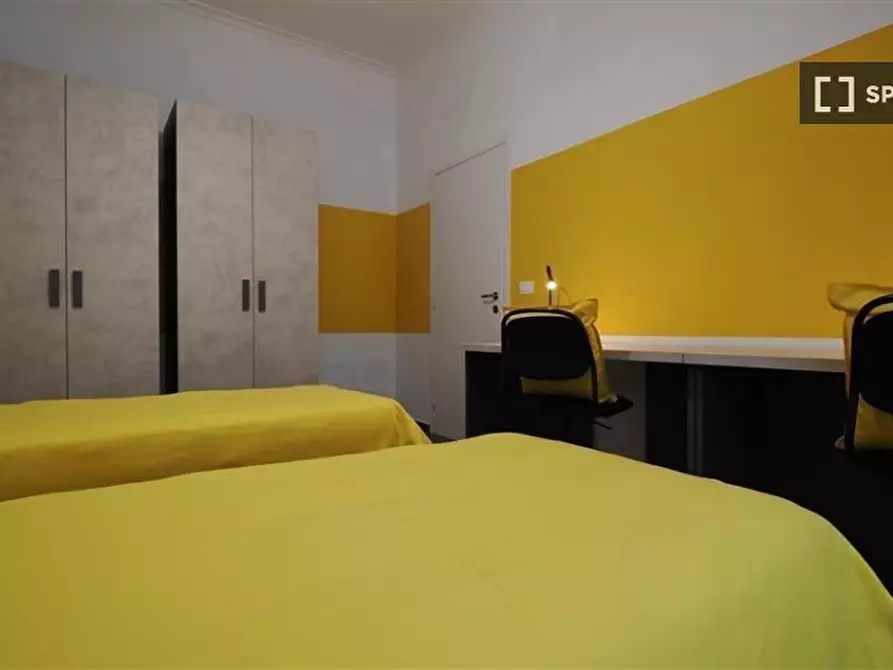 Immagine 2 di Camera condivisa in affitto  in Corso Peschiera a Torino