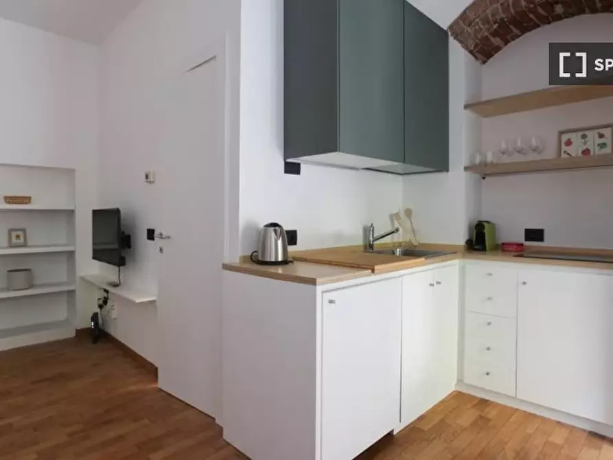 Immagine 11 di Ufficio in affitto  in Via Benvenuto Cellini a Milano