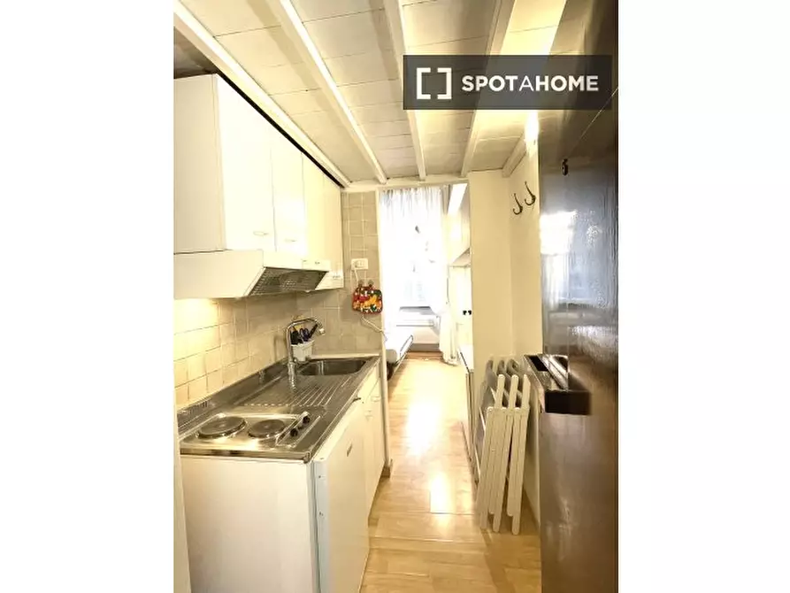 Immagine 4 di Ufficio in affitto  in Via del Consolato a Roma