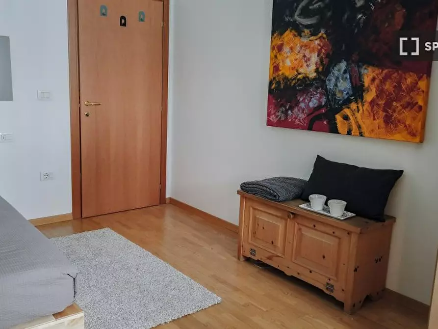 Immagine 3 di Camera condivisa in affitto  in Viale Zara a Trento