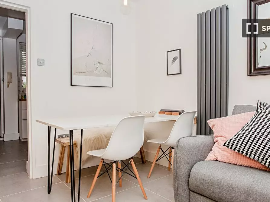 Immagine 7 di Appartamento in affitto  in Skinner St a Islington