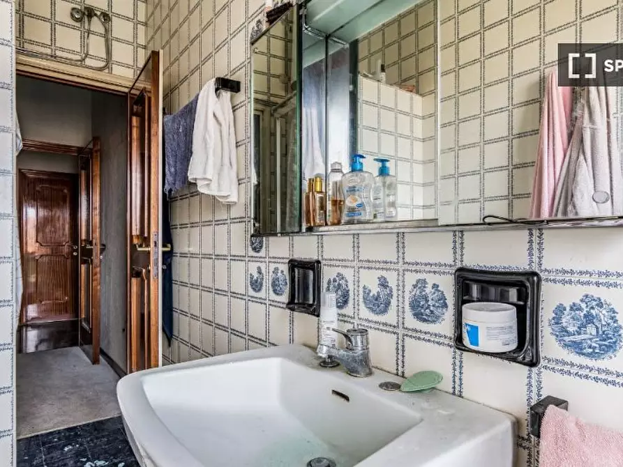 Immagine 13 di Camera condivisa in affitto  in Viale Gran Sasso a Milano