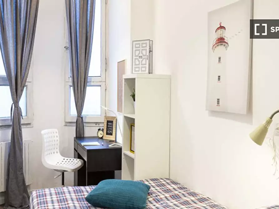 Immagine 3 di Camera condivisa in affitto  in Via Paolo Bassi a Milano