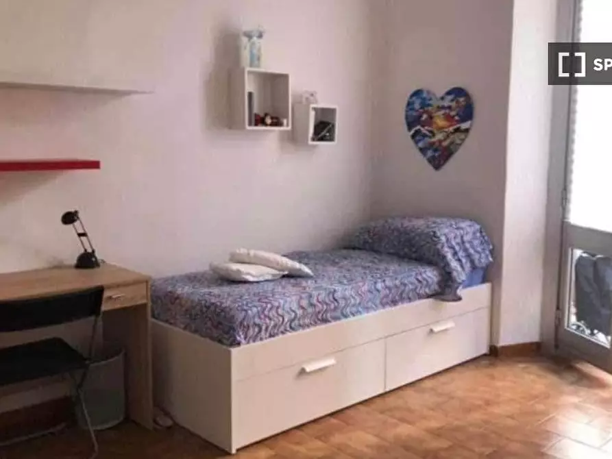 Immagine 1 di Camera condivisa in affitto  in Via Piacenza a Milano