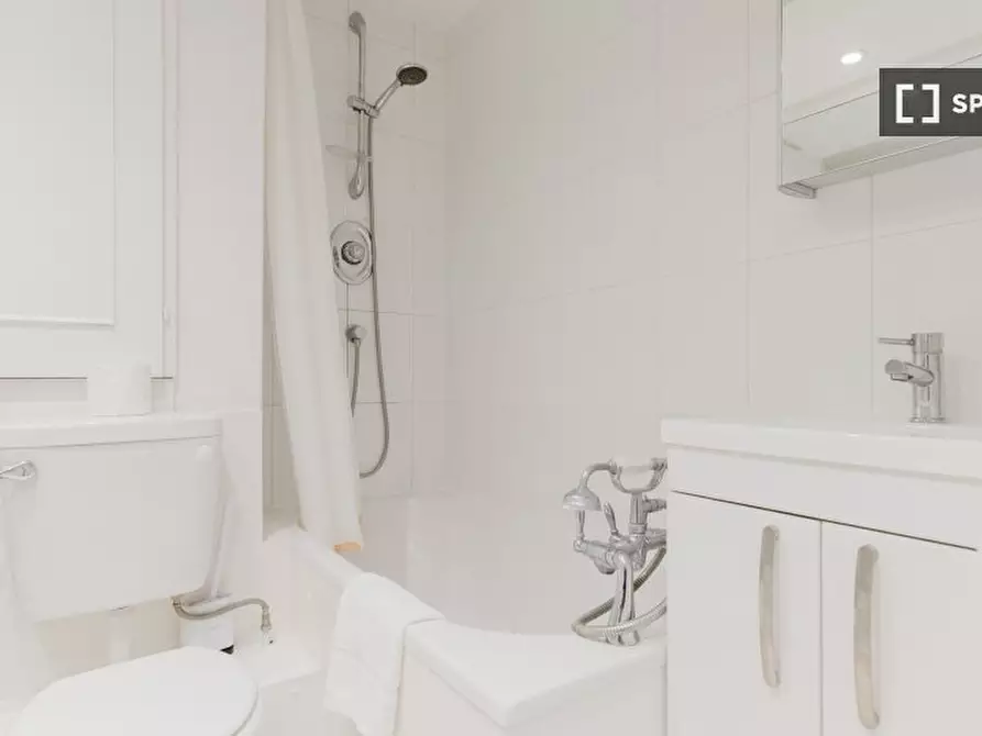 Immagine 5 di Ufficio in affitto  in flat a Hammersmith