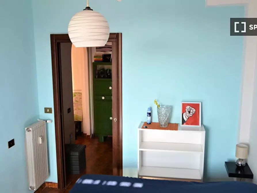 Immagine 2 di Camera condivisa in affitto  in Via Sinuessa a Roma