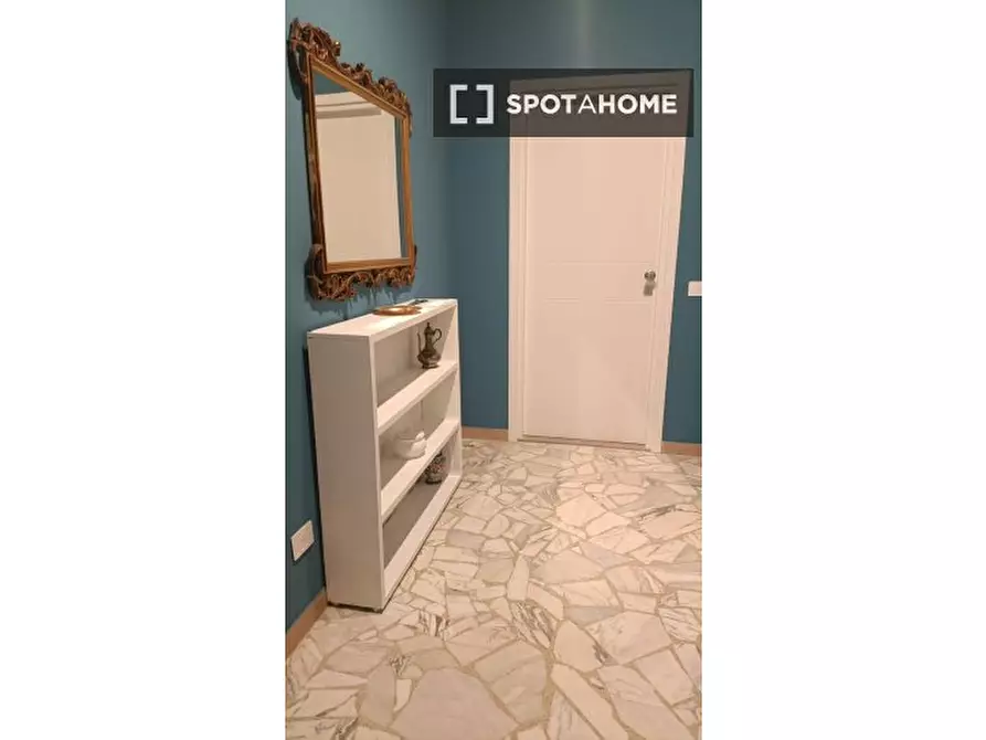 Immagine 2 di Appartamento in affitto  in Piazza Alfonso Neuschuler a Roma