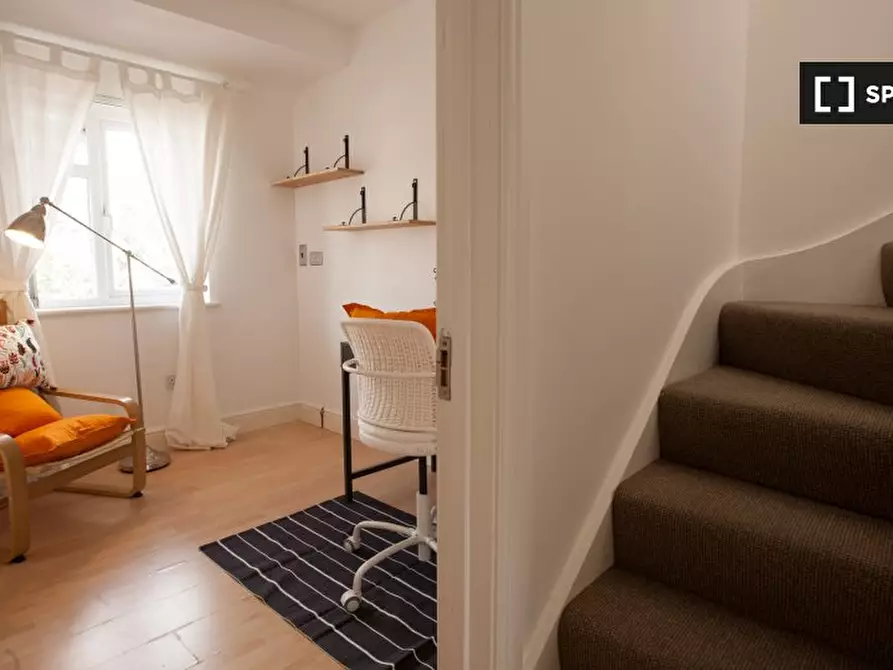 Immagine 11 di Camera condivisa in affitto  in Thirsk Road a Merton