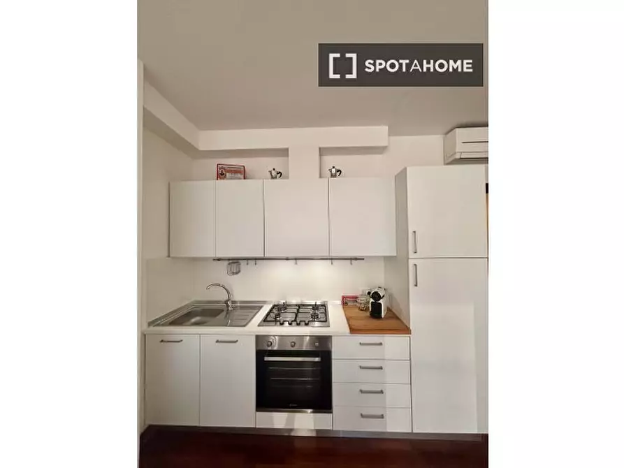 Immagine 10 di Ufficio in affitto  in Via Maestri Campionesi a Milano