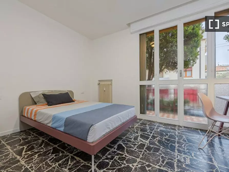 Immagine 1 di Camera condivisa in affitto  in Emo-Capodilista a Padova