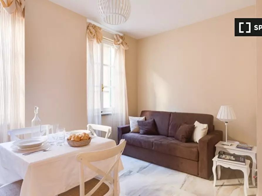 Immagine 3 di Appartamento in affitto  in Via dei Palchetti a Firenze