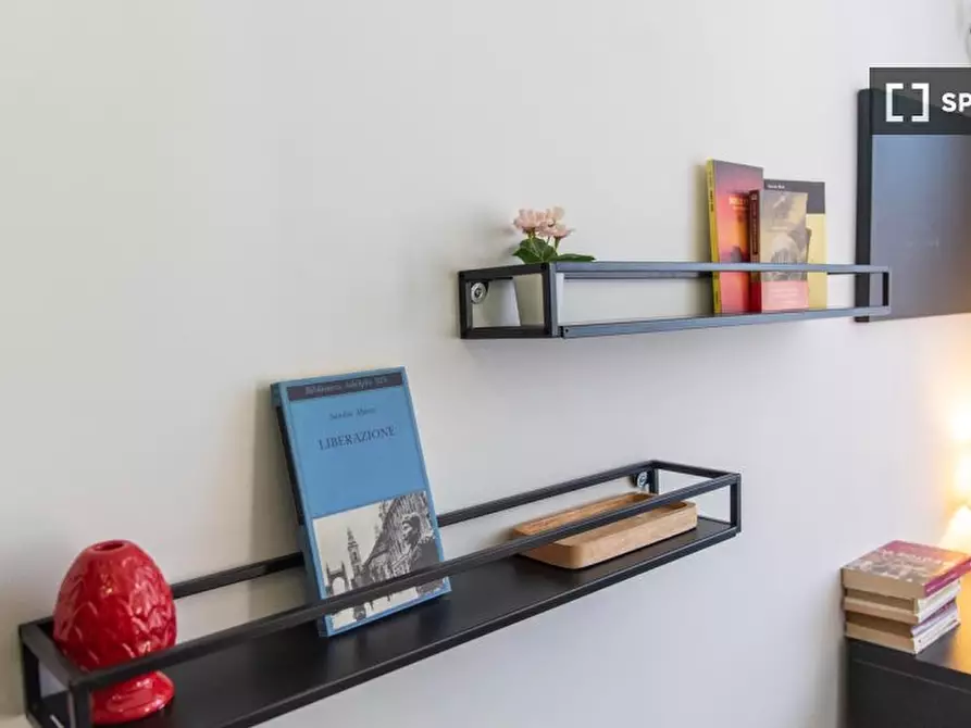 Immagine 4 di Camera condivisa in affitto  in Via Mario Musco a Roma