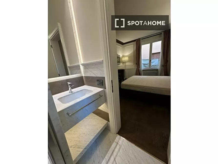 Immagine 11 di Ufficio in affitto  in Via dei Brunelleschi a Firenze