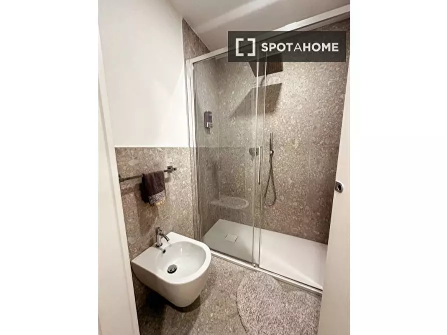 Immagine 8 di Appartamento in affitto  in Viale Lombardia a Milano