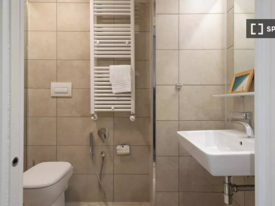 Immagine 9 di Ufficio in affitto  in Viale della Toscana a Firenze