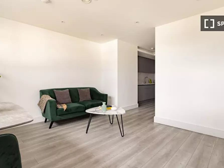 Immagine 10 di Appartamento in affitto  in Harlequin Ave a Hounslow