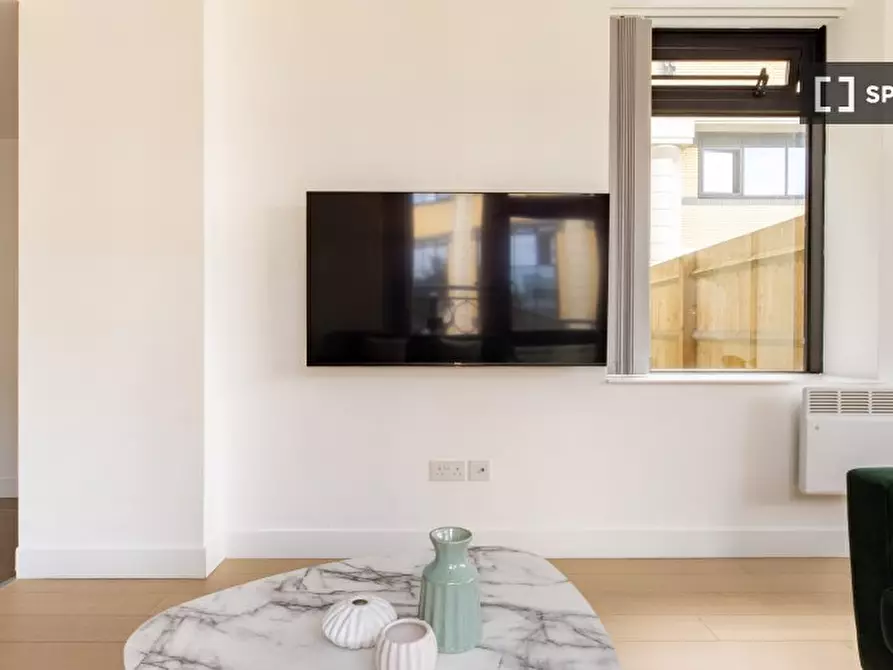 Immagine 7 di Appartamento in affitto  in Harlequin Ave a Hounslow
