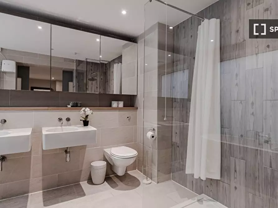 Immagine 19 di Appartamento in affitto  in Lower Ground a Kensington