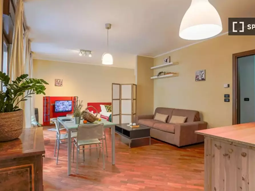 Immagine 13 di Appartamento in affitto  in Via Ugo Foscolo a Torino