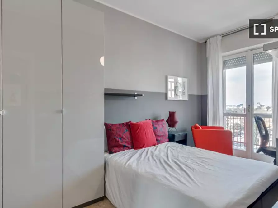 Immagine 1 di Camera condivisa in affitto  in Viale Evaristo Stefini a Milano