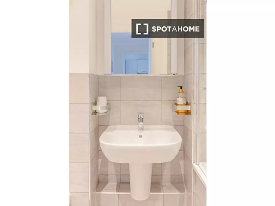 Immagine 9 di Appartamento in affitto  in flat a Islington
