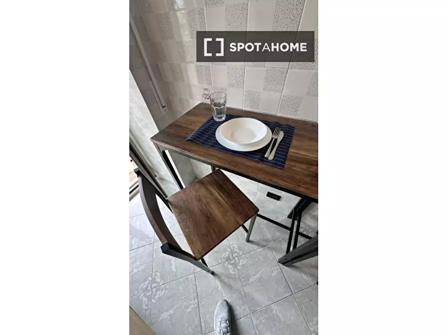 Immagine 14 di Camera condivisa in affitto  in Via del Pigneto a Roma