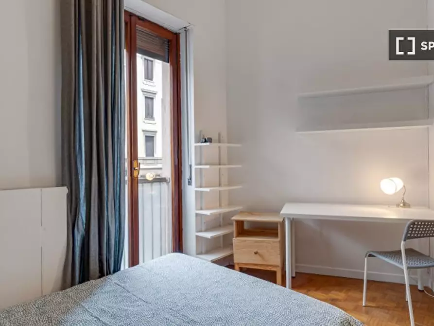 Immagine 2 di Camera condivisa in affitto  in Via Curtatone a Milano