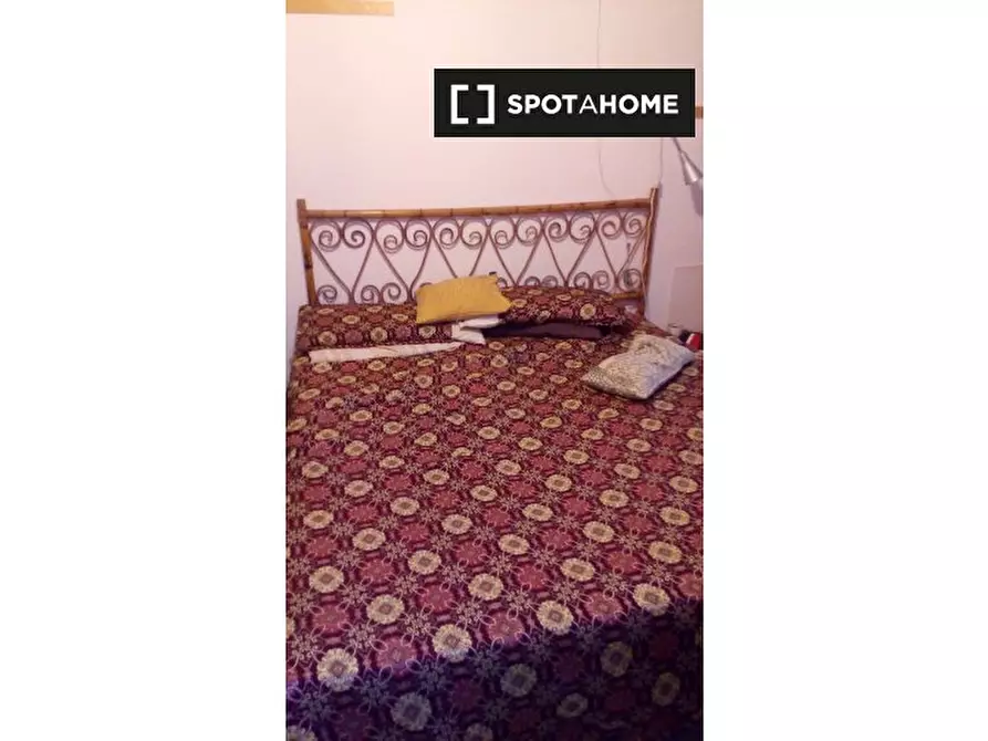 Immagine 3 di Camera condivisa in affitto  in Via Giuseppe Arimondi a Roma
