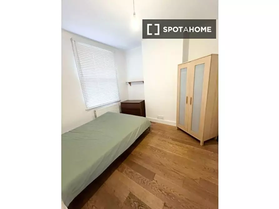 Immagine 2 di Camera condivisa in affitto  in Shannon Grove a Lambeth