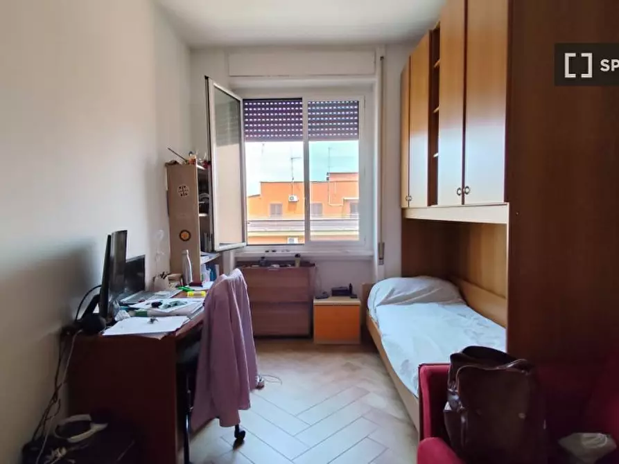 Immagine 1 di Camera condivisa in affitto  in Via Nomentana a Roma