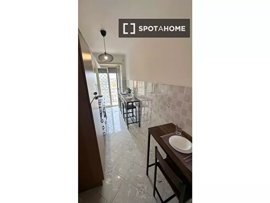 Immagine 16 di Camera condivisa in affitto  in Via del Pigneto a Roma