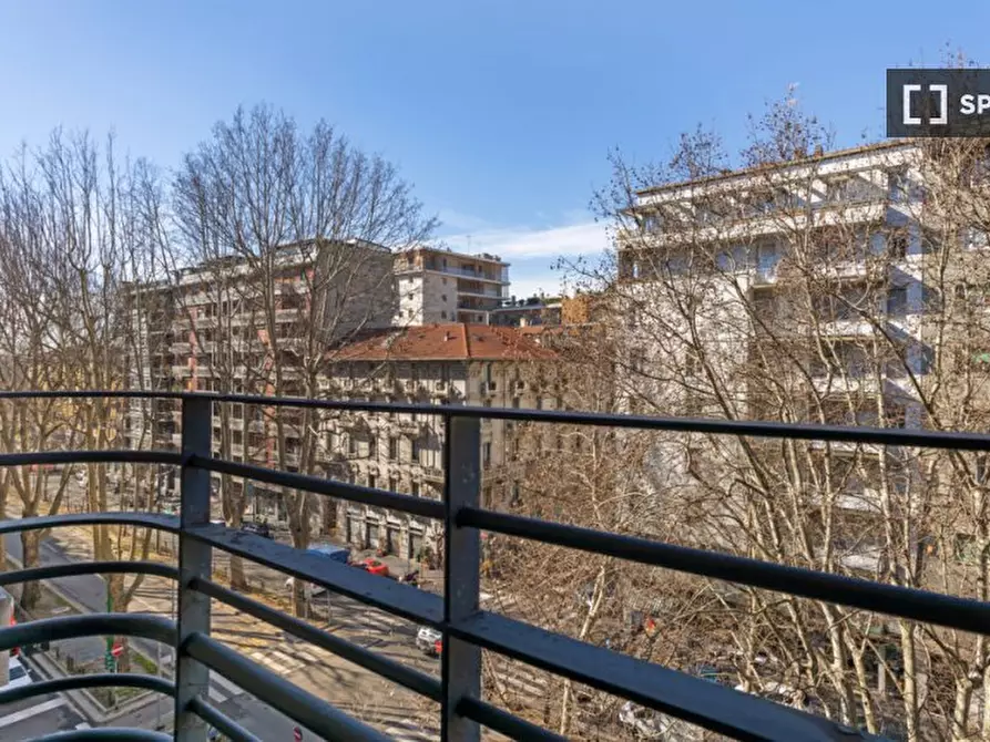 Immagine 1 di Camera condivisa in affitto  in Viale Piceno a Milano