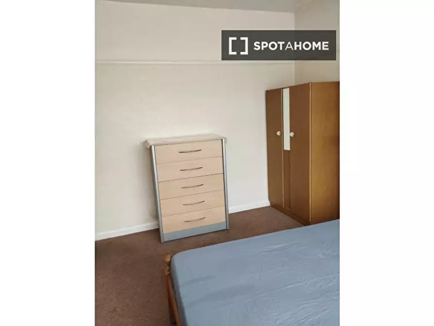 Immagine 3 di Camera condivisa in affitto  in Stockport Rd a Lambeth