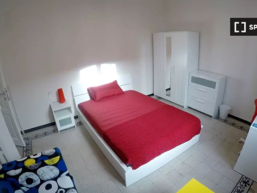 Immagine 16 di Camera condivisa in affitto  in Via della Cernaia a Firenze