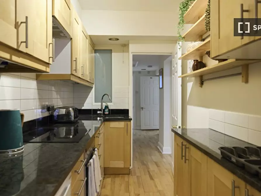 Immagine 5 di Appartamento in affitto  in Albion St a Paddington