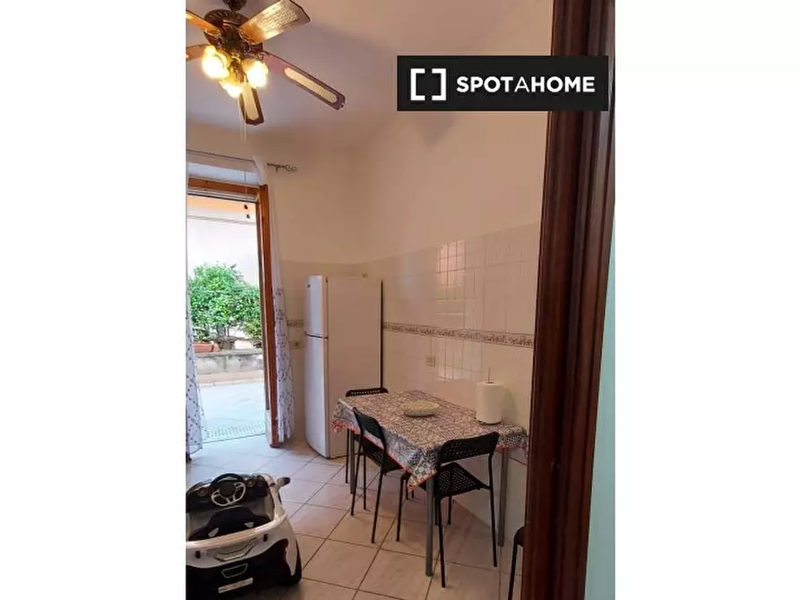 Immagine 7 di Camera condivisa in affitto  in Via Sterope a Roma